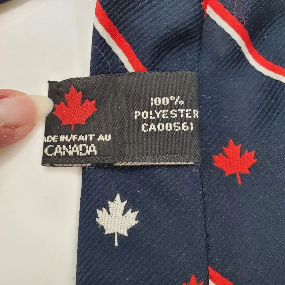 Frame Ties Tie One On Vintage‎ Navy Red White Canadian Maple Leaf Wide Necktie